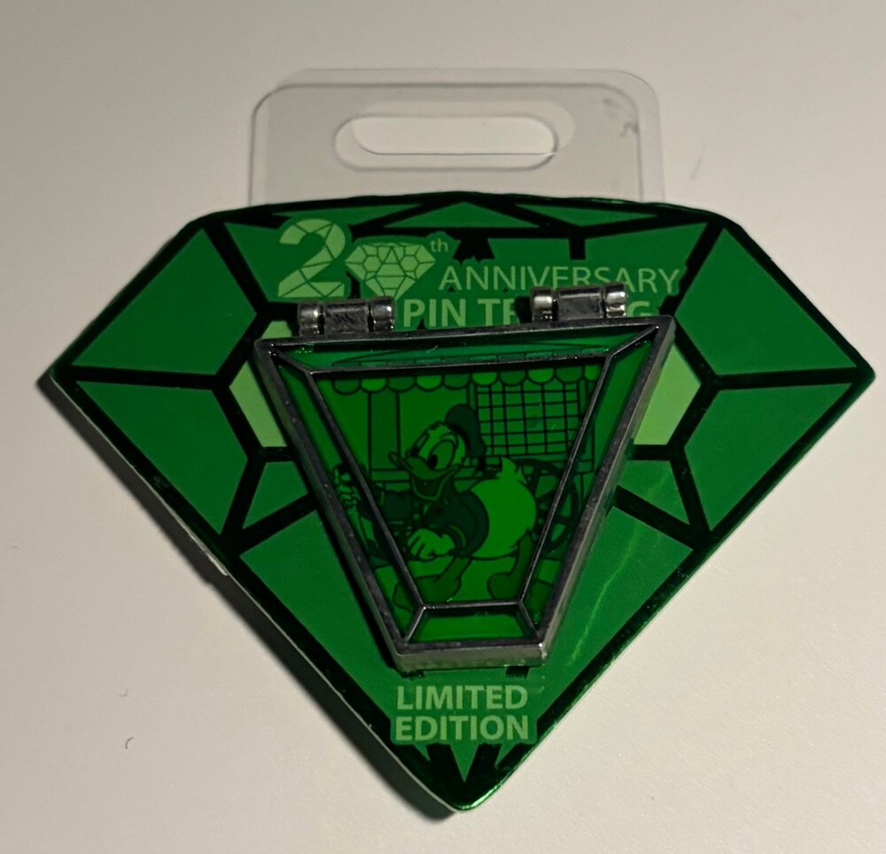 2010 Disney Store 20th Anniversary LE Pin Trading Emerald Green Pin; Donald Duck